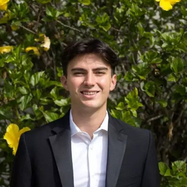 intern-robert-vukcevich