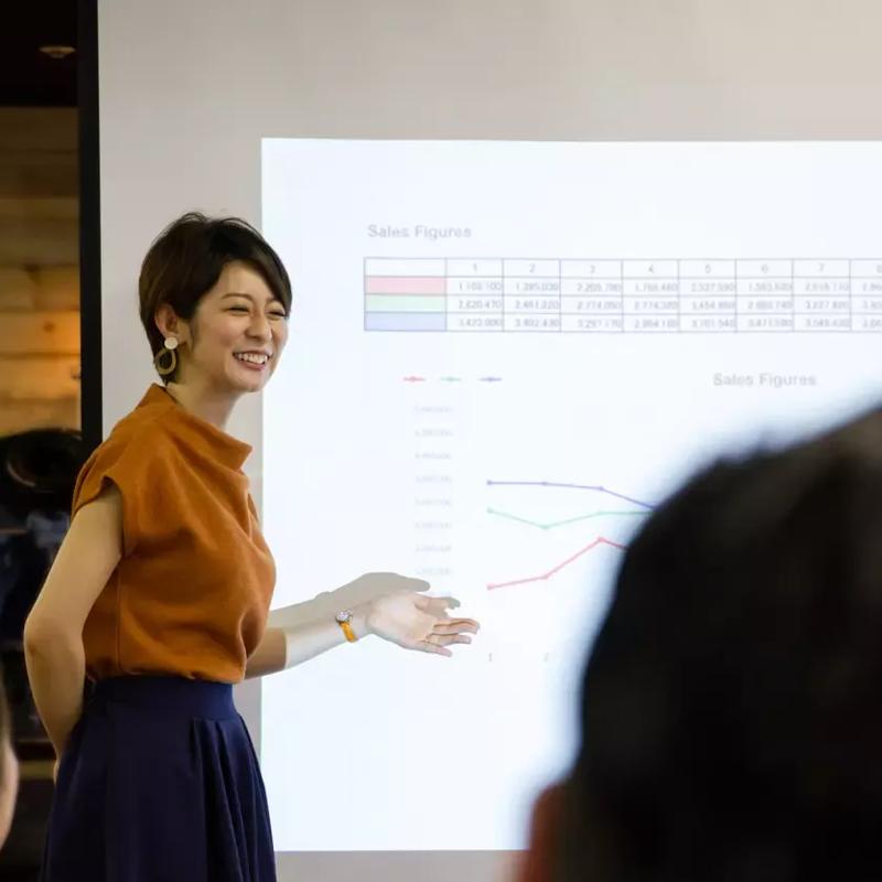 calculate revenue blog header