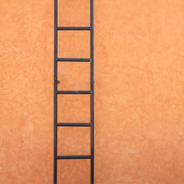 sixteen sales incentives keep team engaged motivated